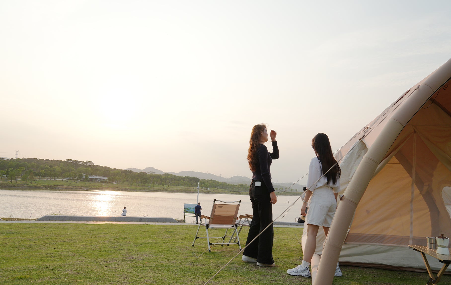 Ignite your passion and build a fire safely! Inflatable Tents and Fire Building Techniques Work Together Perfectly